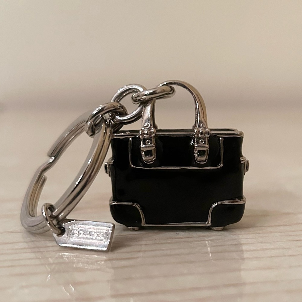 VINTAGE. NEVER USED Coach Handbag / Purse Keychain. VERY RARE.